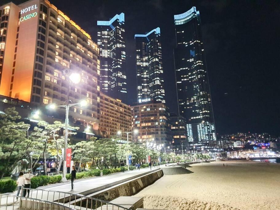 Haeundai Beach 1 Cho Leilighet Busan Eksteriør bilde